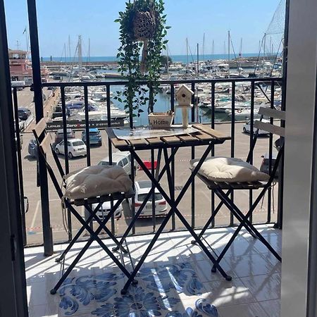 Borgo Damare Nettuno Vista Mare Apartment Exterior photo
